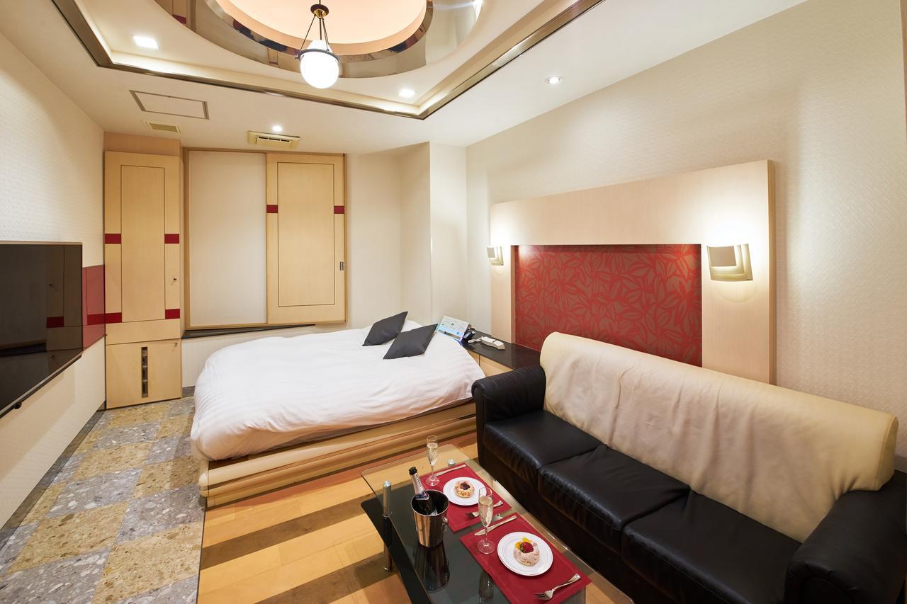 Hotel Aqua Blue Yokosuka (Adults Only) Eksteriør billede