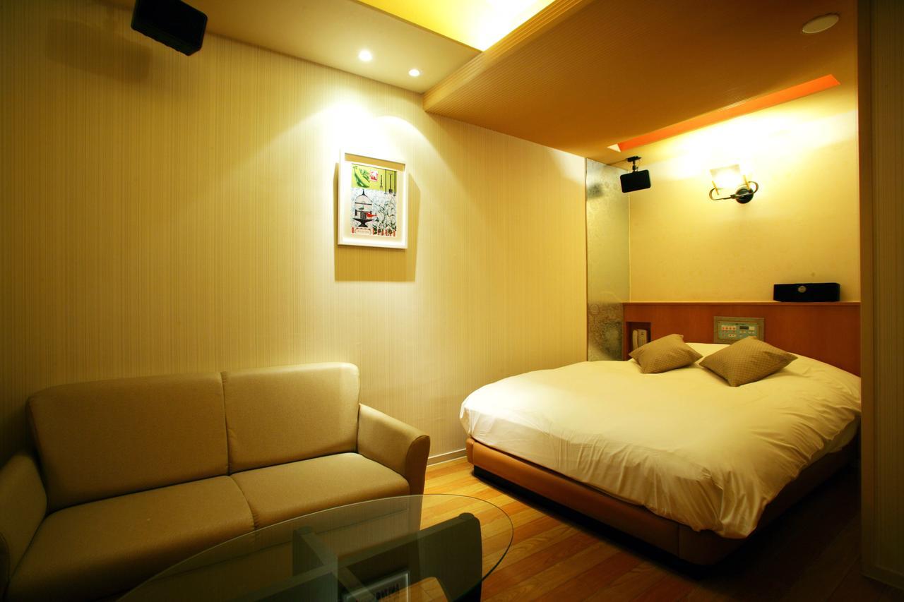 Hotel Aqua Blue Yokosuka (Adults Only) Eksteriør billede